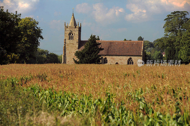 Church and Corn Field，英国